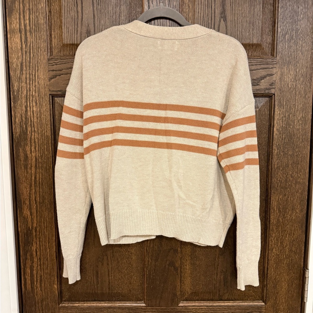 Evereve khaki and Tan Striped v neck Cardigan size medium - Picture 7 of 7